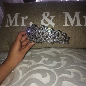 Bridal crown